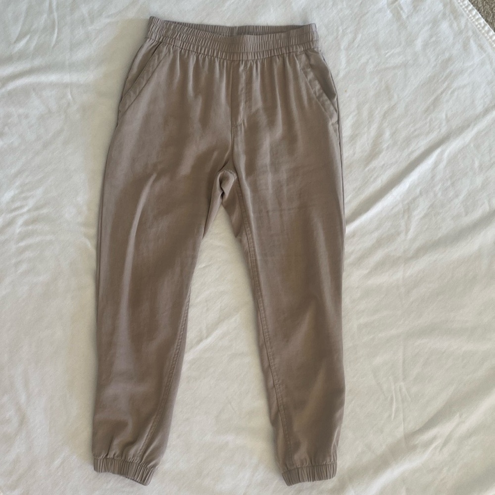 Women's Old Navy Black Rayon Joggers size Small